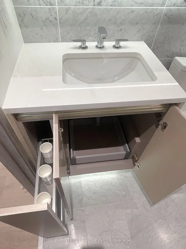 Additional image 18 of 85 Mcmahon Dr Unit 707