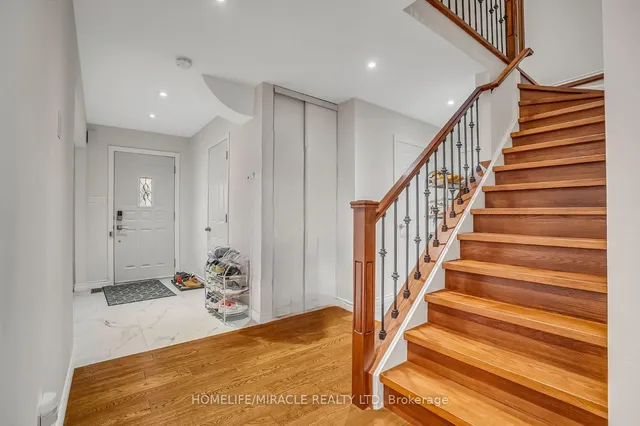 Additional image 15 of 102 Micmac Cres