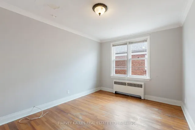 Additional image 23 of 15 Warwick Ave Unit 3