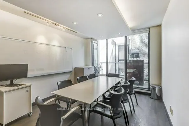 Additional image 17 of 8 Dovercourt Rd Unit 205