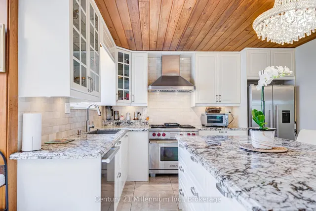 Additional image 16 of 9 Thane Crt