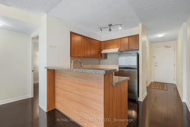 Additional image 9 of 38 Lee Centre Dr Unit 1716