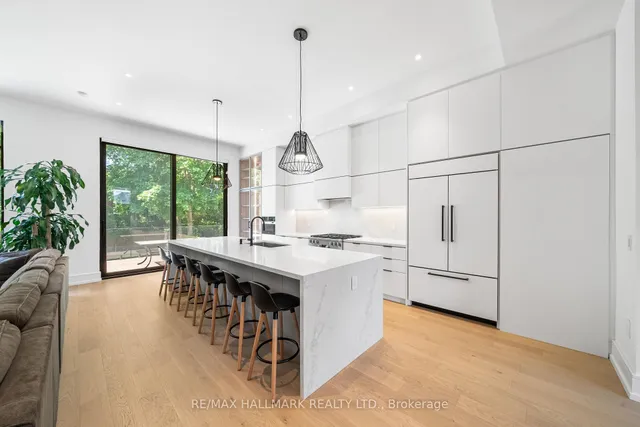 Additional image 17 of 22 Divadale Dr