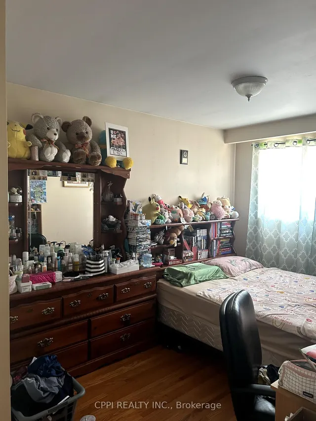 Additional image 8 of 69 Godstone Rd Unit 110