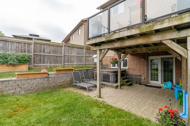 Additional image 43 of 939 Zeller Cres