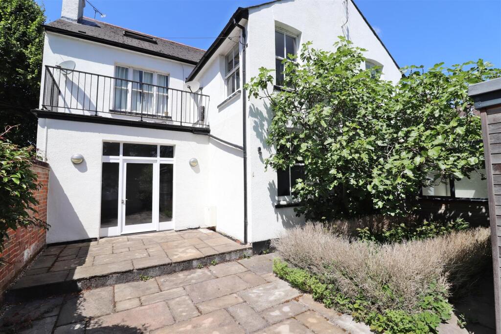 Additional image 23 of Lemsford Road, St. Albans