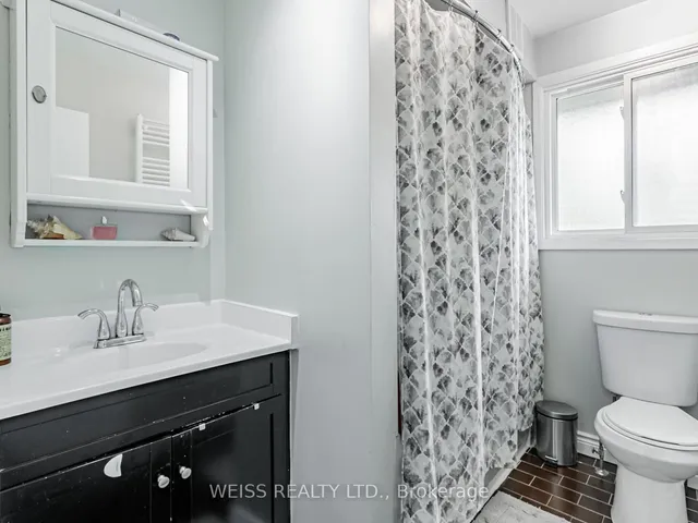 Additional image 13 of 215 Milan St