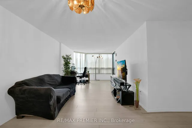 Additional image 8 of 8 Lisa St Unit 505