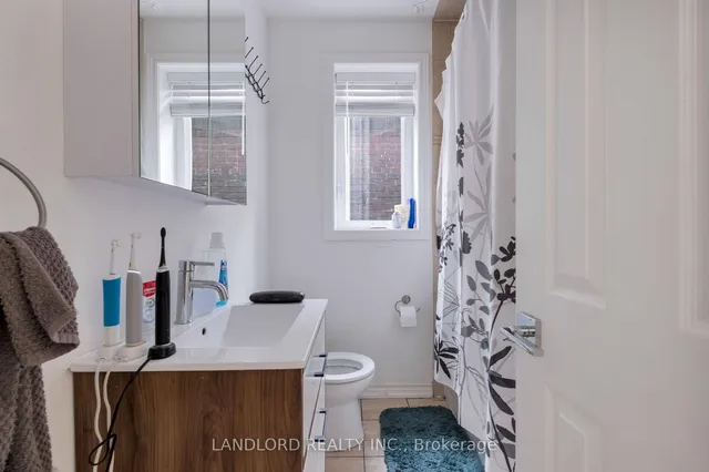 Additional image 20 of 1111 Gerrard St