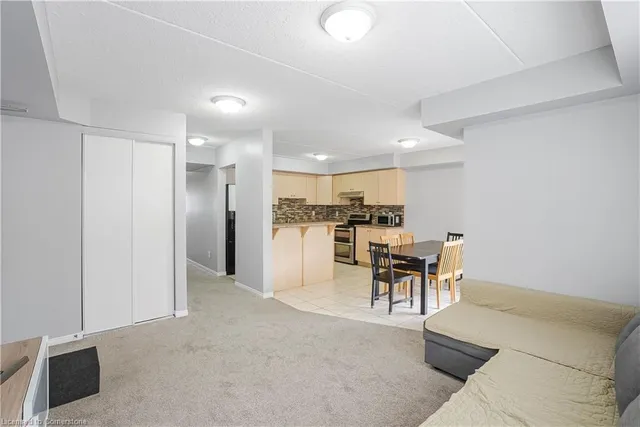 Additional image 8 of 12 Holborn St Unit B11
