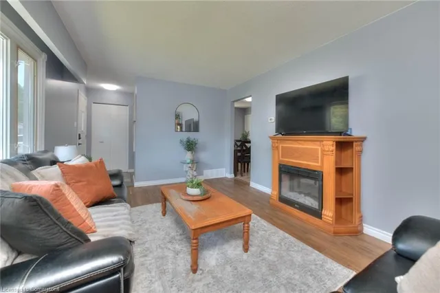 Additional image 7 of 82 Arrowhead Cres