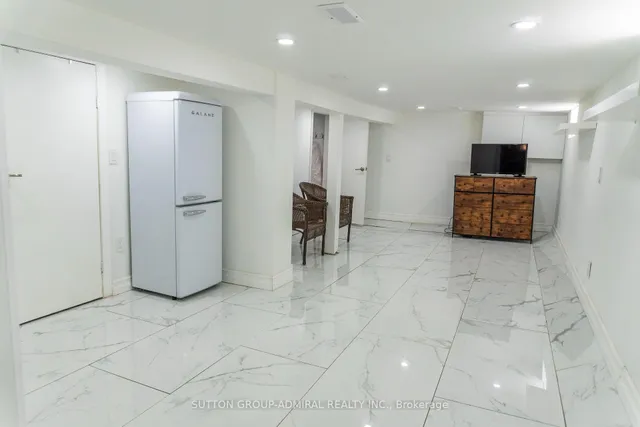 Additional image 6 of 14 Spears St