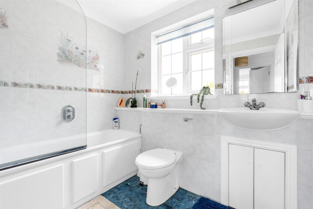 Additional image 27 of Warren Way, Welwyn