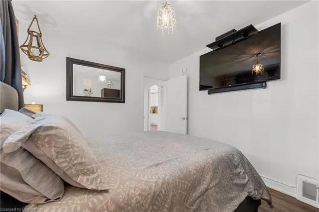 Additional image 23 of 97 Bell Ave