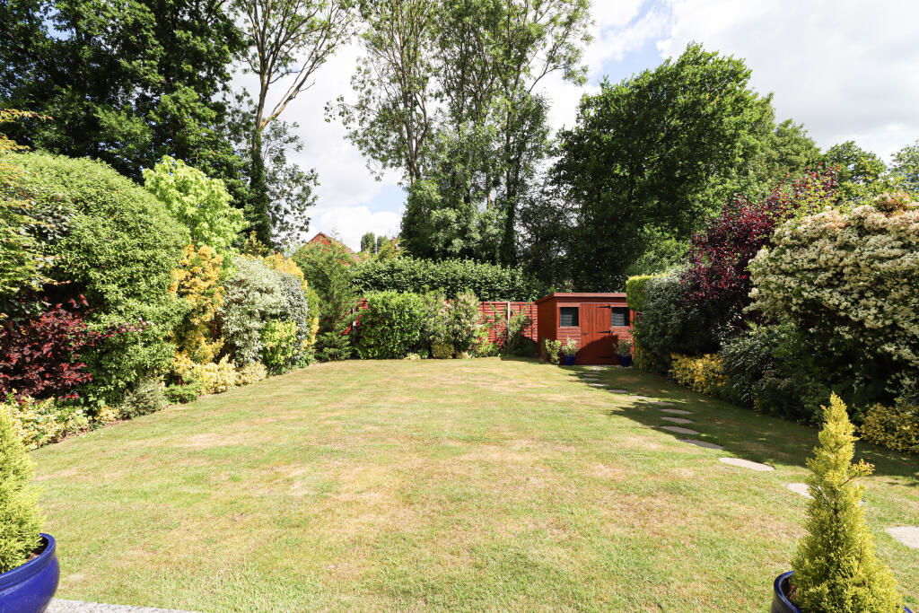 Additional image 16 of Hobbs Close, St Albans, AL4