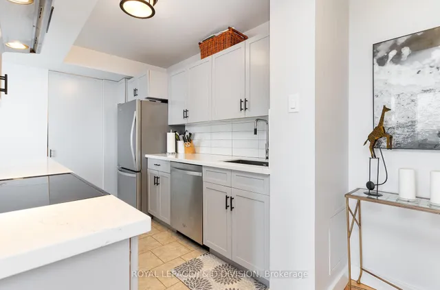 Additional image 10 of 330 Mccowan Rd Unit 1004