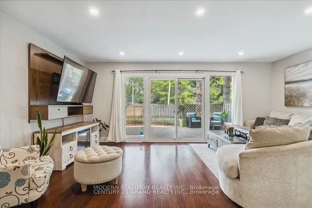 Additional image 14 of 59 Kenninghall Blvd Unit 33