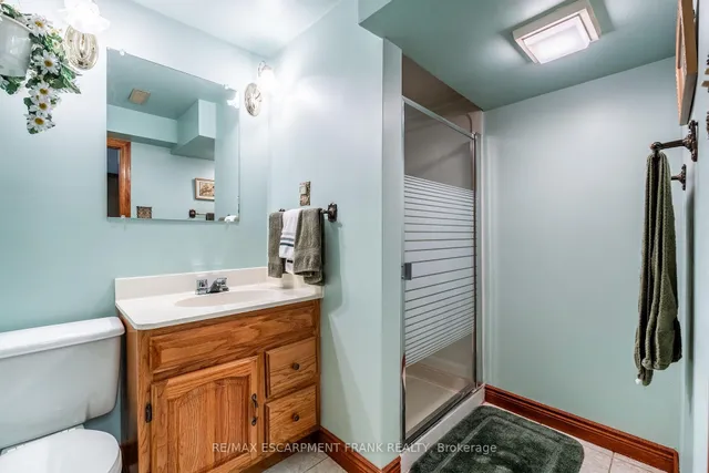 Additional image 42 of 6 DEAN Ave