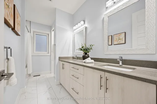 Additional image 25 of 24 Sylvia St