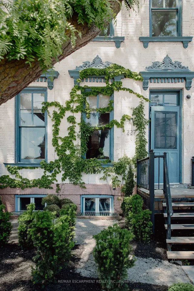 Additional image 9 of 227 Park St