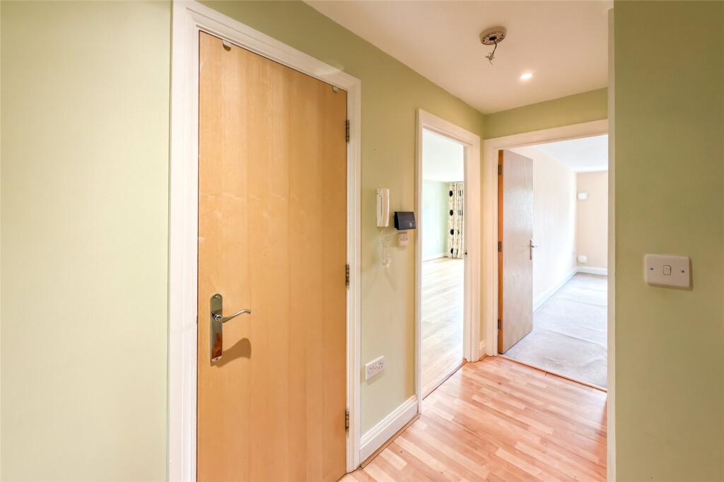 Additional image 3 of Old Watford Road, Bricket Wood, St. Albans, Hertfordshire, AL2