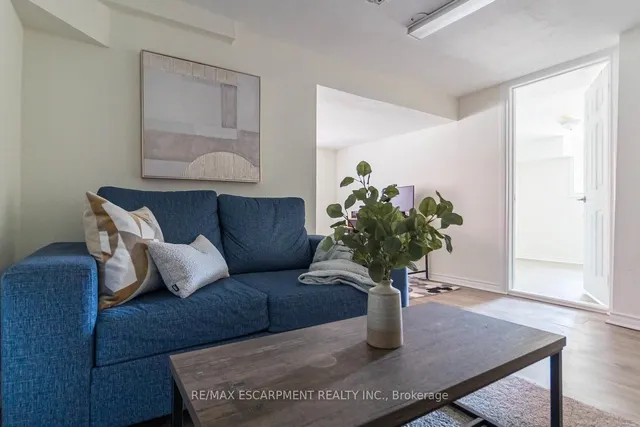 Additional image 35 of 99 Cathcart St