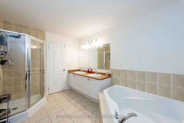 房产图片 29 - 651 Farmstead Dr 单元57