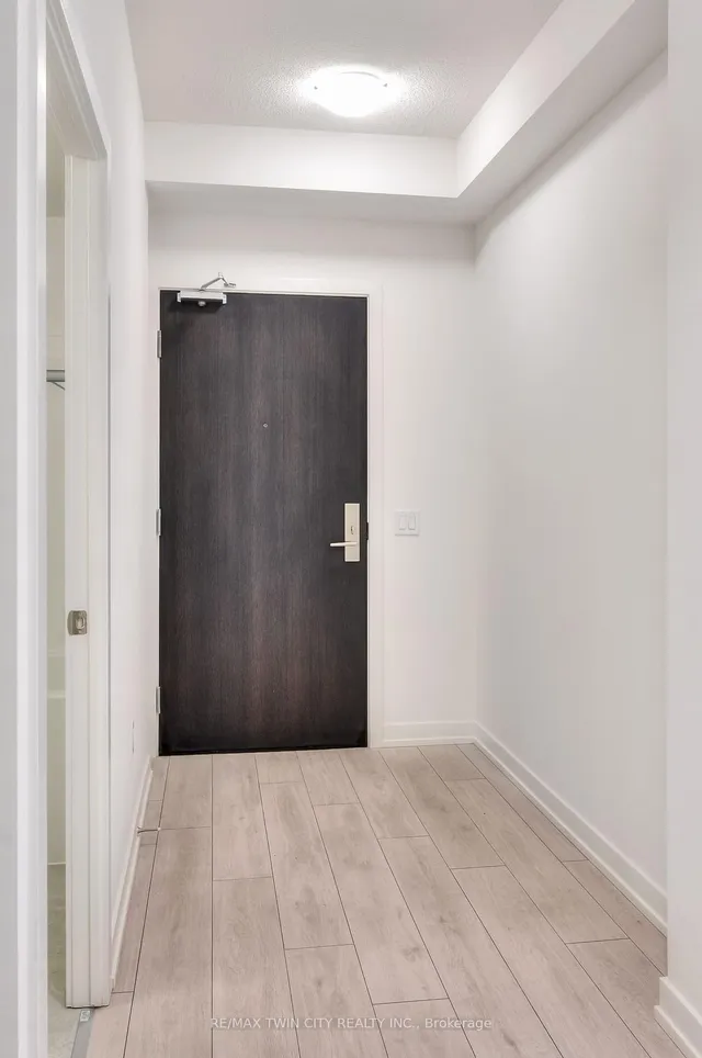 Additional image 7 of 55 Duke St Unit 1201