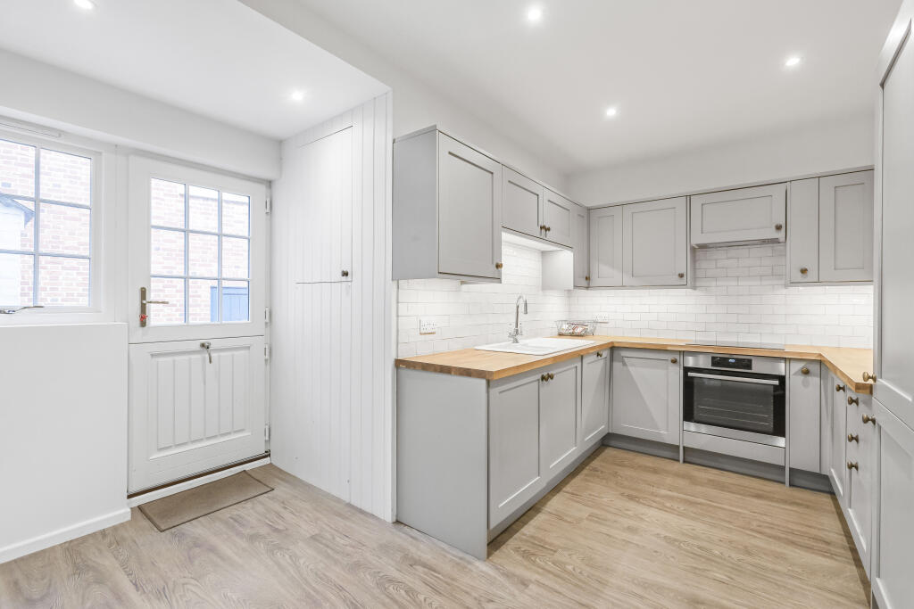 Additional image 6 of Park Street, Hatfield, Hertfordshire, AL9