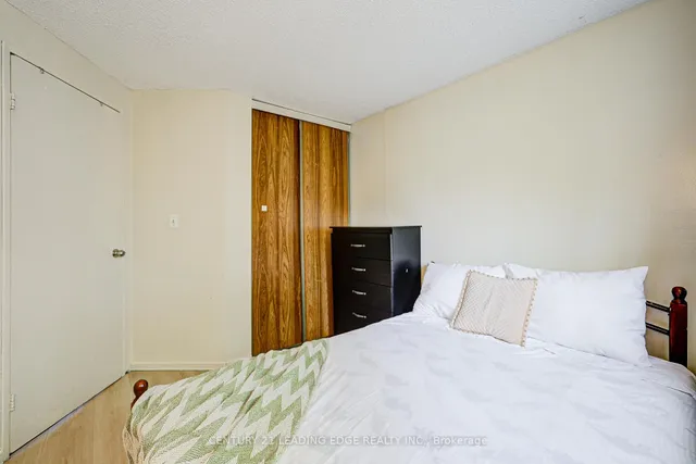 Additional image 19 of 25 Collinsgrove Rd Unit 109