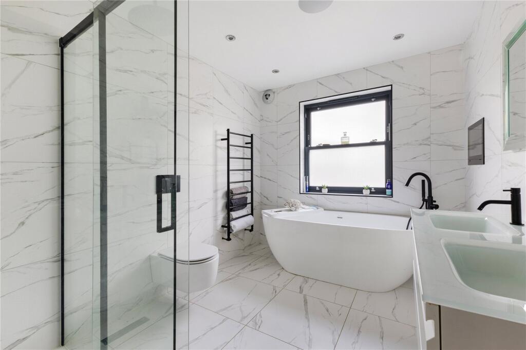 Additional image 16 of Tuffnells Way, Harpenden, Hertfordshire, AL5