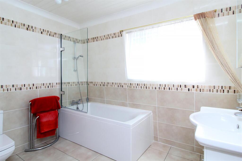 Additional image 17 of Reynards Road, Welwyn