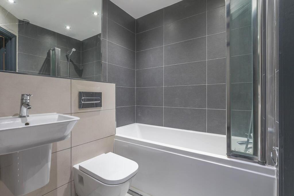 Additional image 4 of Burne Jones House, Bennetts Hill, B2 5RS