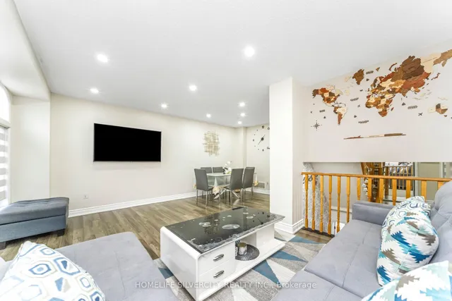 Additional image 15 of 91 Bernard Ave