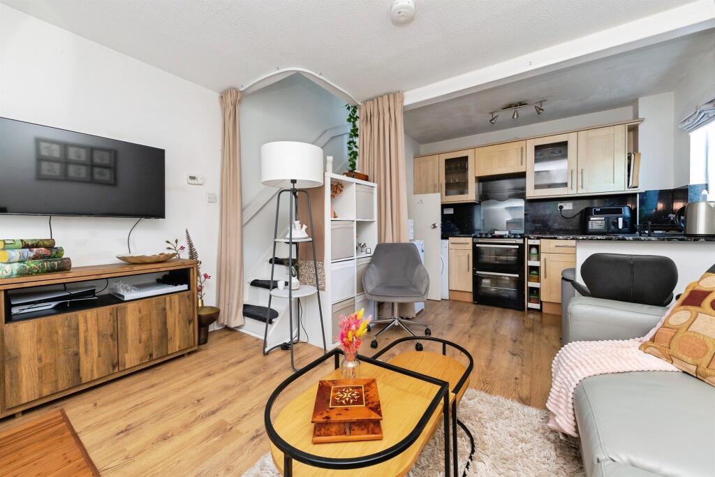 Additional image 5 of Cowslips, Welwyn Garden City