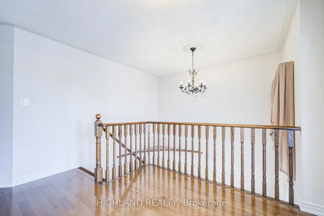 Additional image 36 of 66 GEORGE ROBINSON Dr