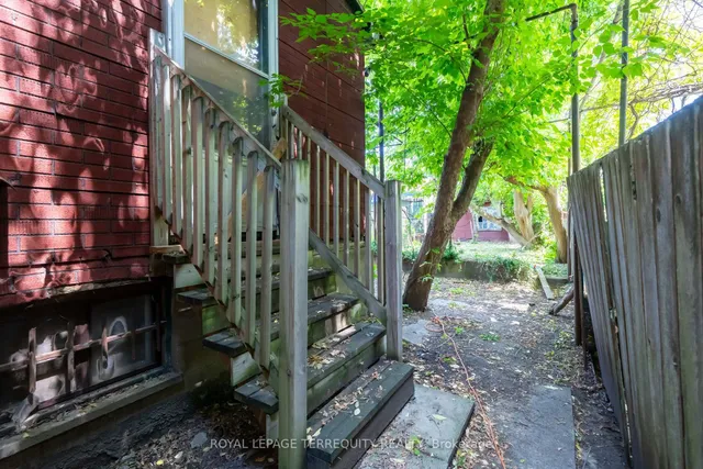 Additional image 4 of 585 Shaw St