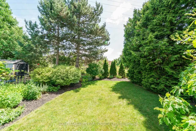 房产图片 46 - 12 Vance Cres