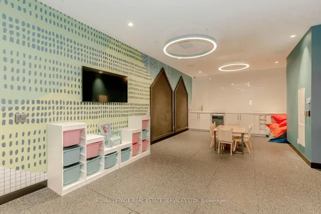 Additional image 32 of 286 Main St Unit 2604