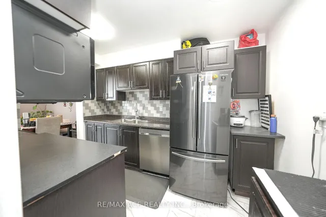 Additional image 35 of 301 Prudential Dr Unit 701