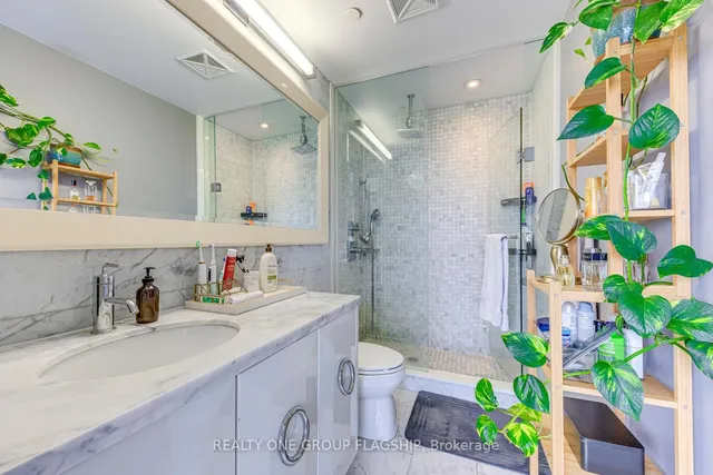 Additional image 15 of 88 Park Lawn Rd Unit 1105