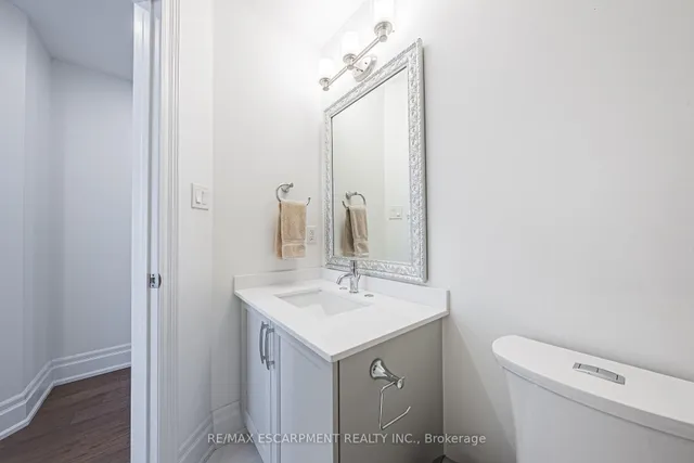 Additional image 36 of 111 Wilson St Unit 6