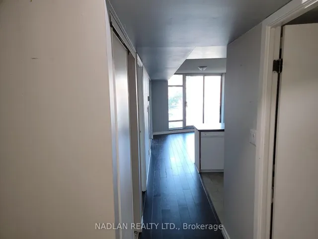 Additional image 10 of 650 Queens Quay Unit 305