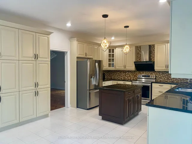 Additional image 9 of 205 Alfred Ave