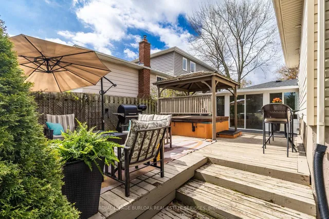 Additional image 45 of 2217 Lancaster Cres