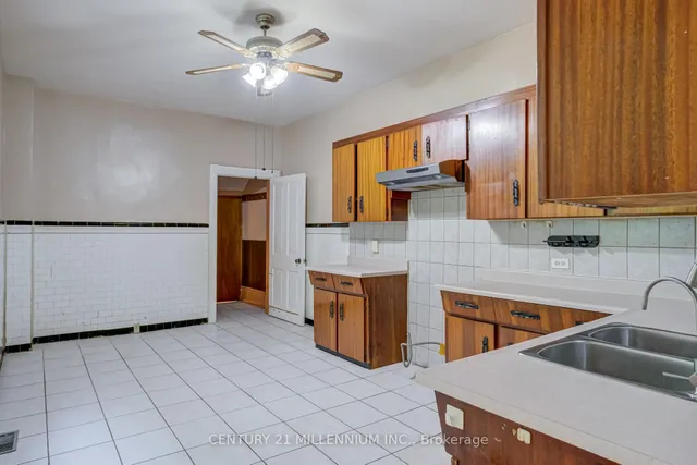 Additional image 18 of 144 Robert St