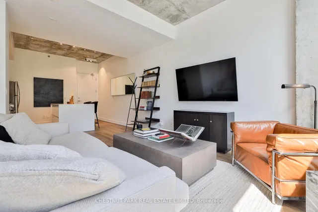 Additional image 14 of 60 Bathurst St Unit 211