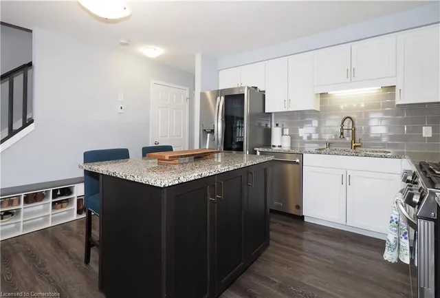 Additional image 17 of 1989 Ottawa St Unit 11