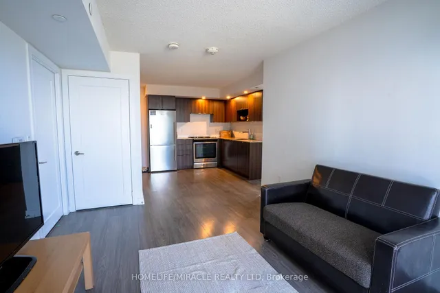 Additional image 16 of 225 Village Green Sq Unit 1708