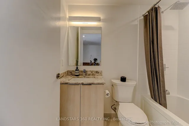 Additional image 28 of 501 Yonge St Unit 4202